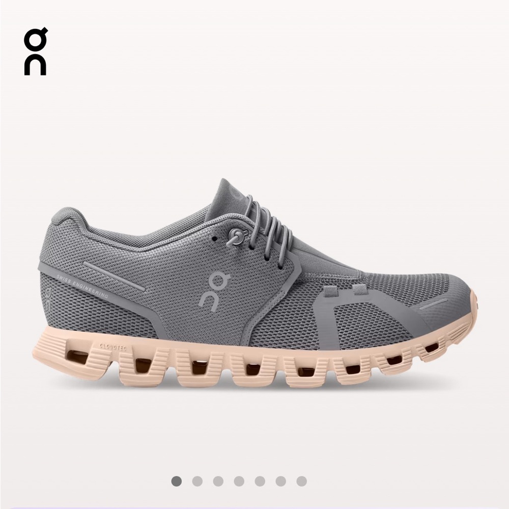 On Cloud 5 shoes / sz 7